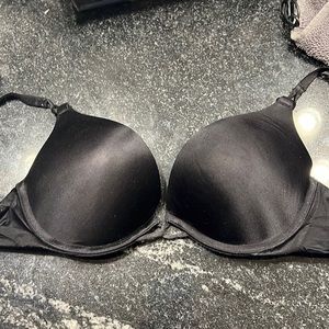 Victoria’s Secret Black Bombshell Plunge Bra 34A